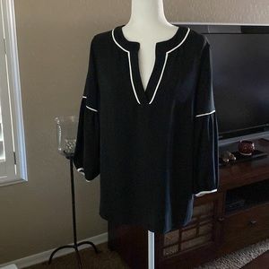 ANN TAYLOR 🖤 Blouse with white piping